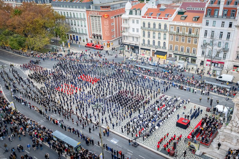 Desfile de Bandas Filarmónicas encerrou comemorações do 1.º de Dezembro - Praça dos Restauradores