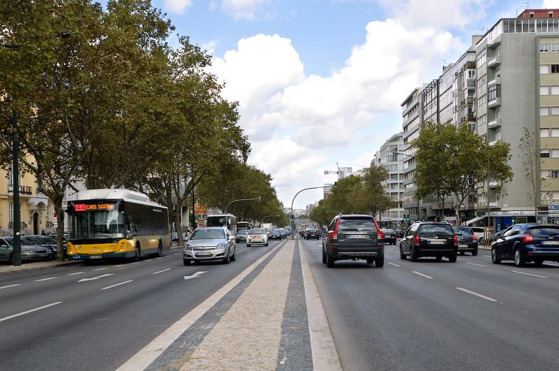 O tráfego rodoviário em Lisboa "continua a ser o principal responsável pelo ruído ambiente exterior, quer no período dia-entardecer-noturno, quer no período noturno”.